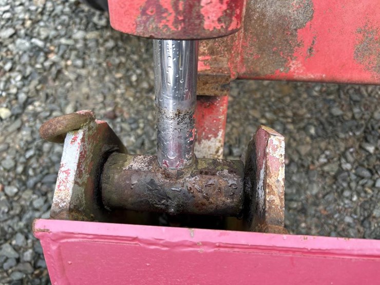 massey-ferguson-260-image-13