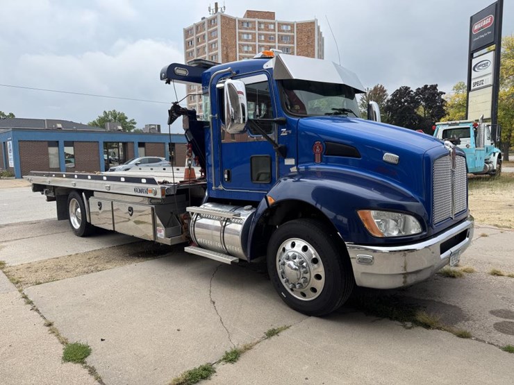 2019-kenworth-t270-image-7