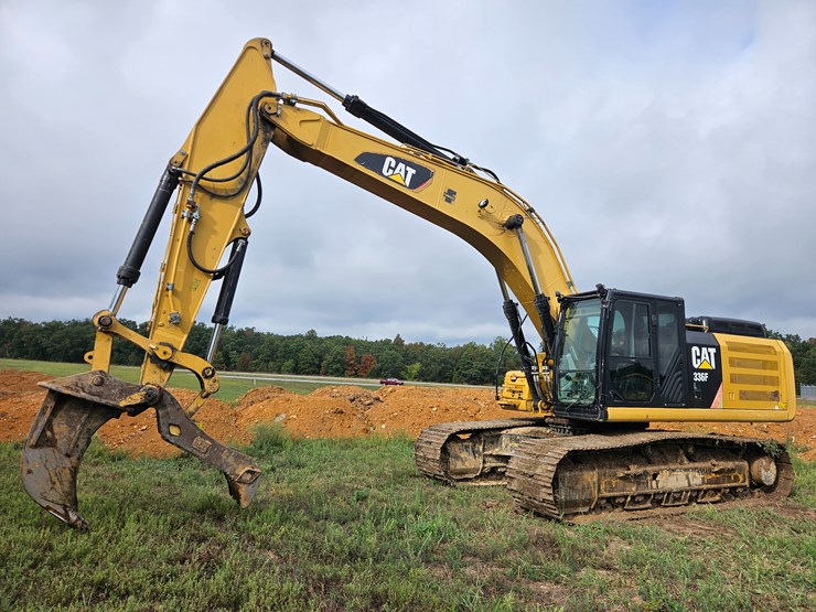 2017-caterpillar-336f-image-4