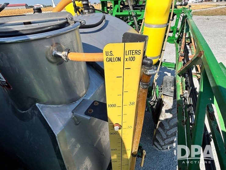 2017-john-deere-r4038-image-128