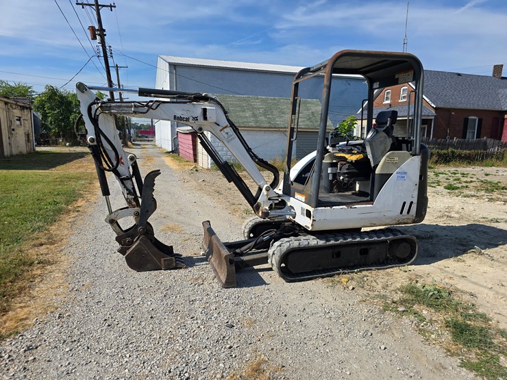 2003-bobcat-328d-image-6