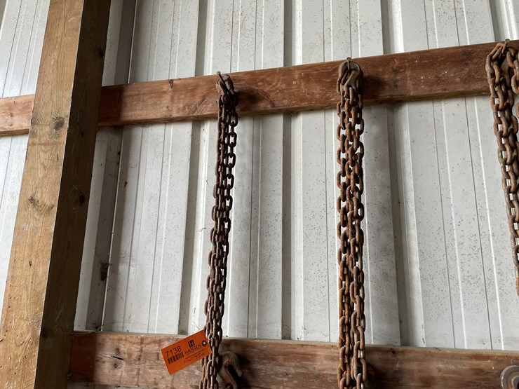 #7138-•-2-chains-and-2-binders-image-2
