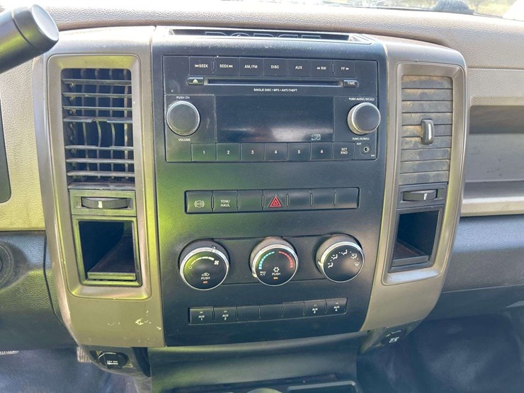 2012-dodge-ram-5500-image-16