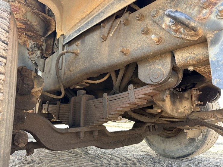 1997-mack-dm690s-image-26