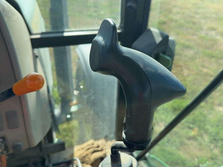 2011-john-deere-d-image-20