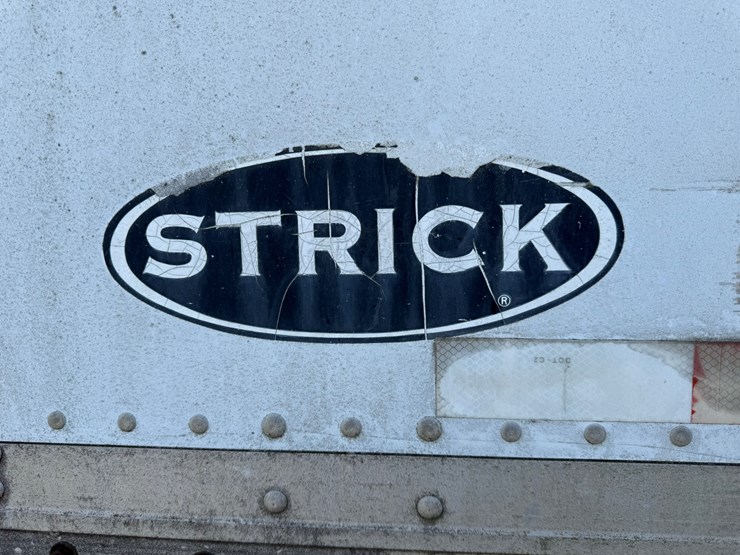 2019-strick-trailer-image-16