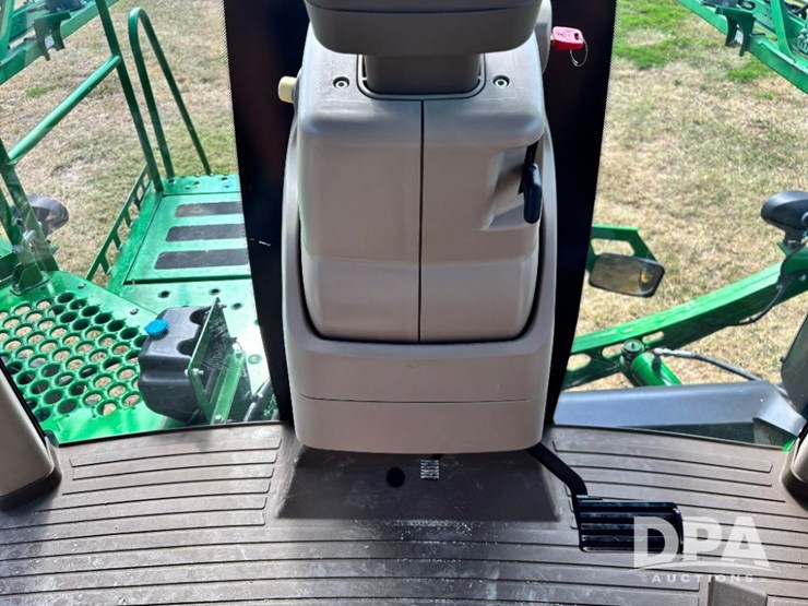 2019-john-deere-r4045-image-129