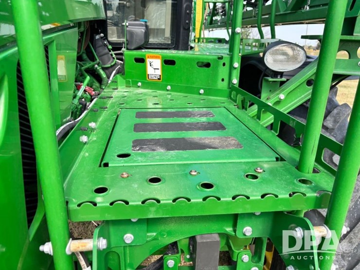 2019-john-deere-r4045-image-122