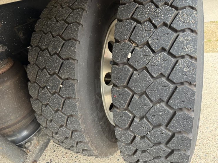 2019-kenworth-t270-image-97