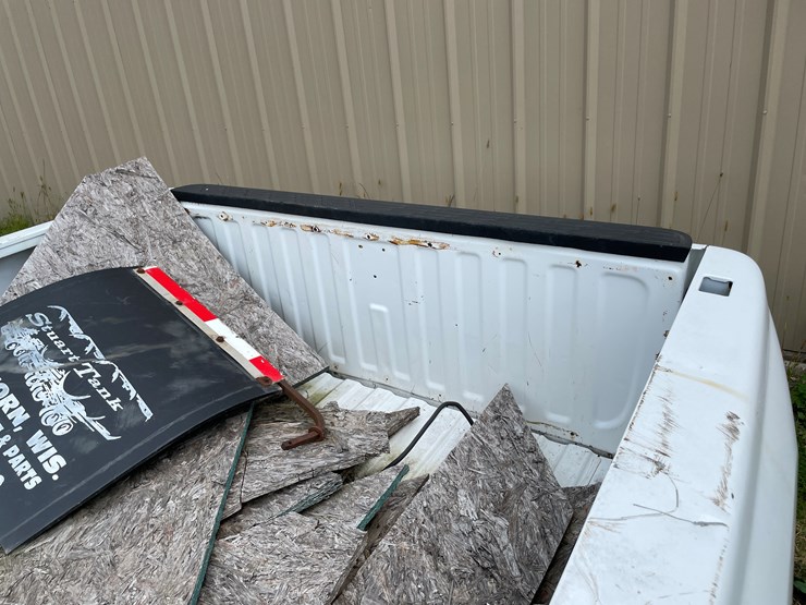#7127-•-8'-chevy-truck-box-image-16