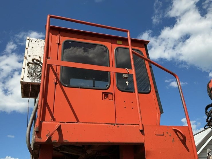 john-deere-12-image-22