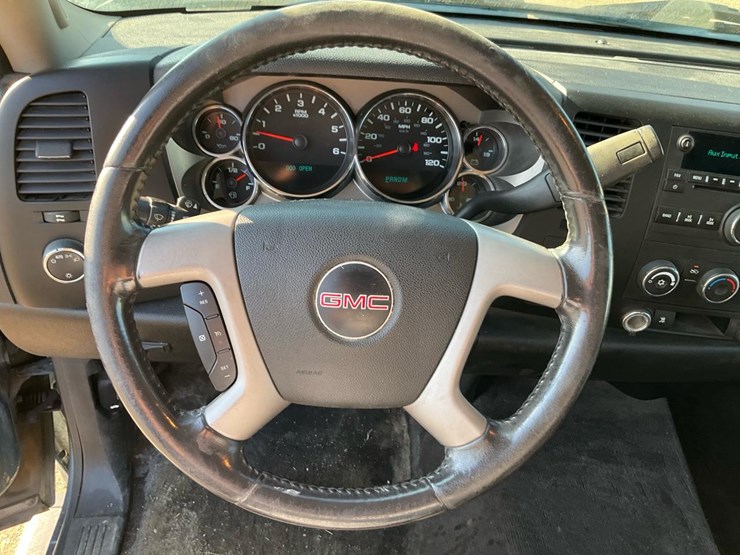 2010-gmc-sierra-1500-image-66