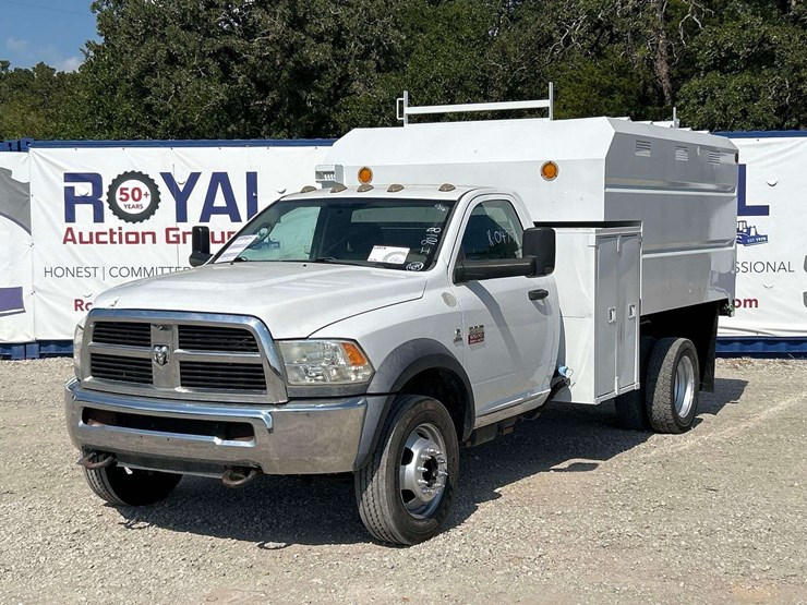 2012-dodge-ram-5500-image-1