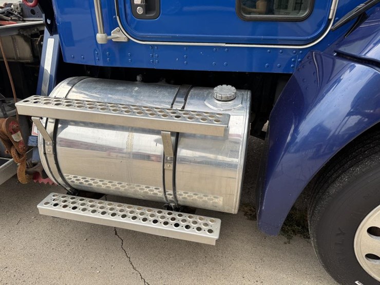 2019-kenworth-t270-image-21