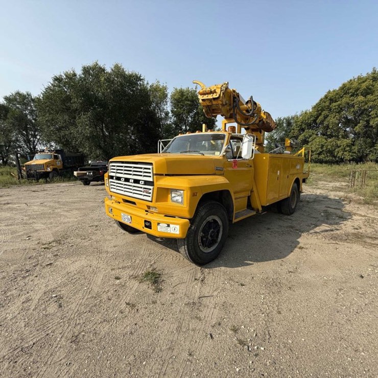 1980 FORD F800