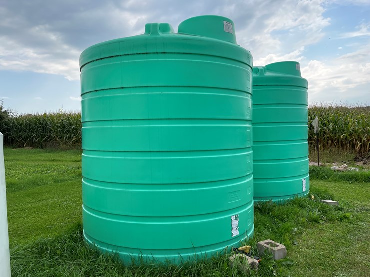 #7113-•-enduraplas-2500-gal-poly-liquid-tank-image-2