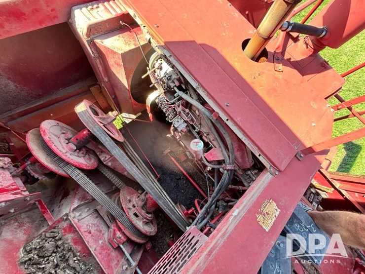 case-ih-1680-image-57