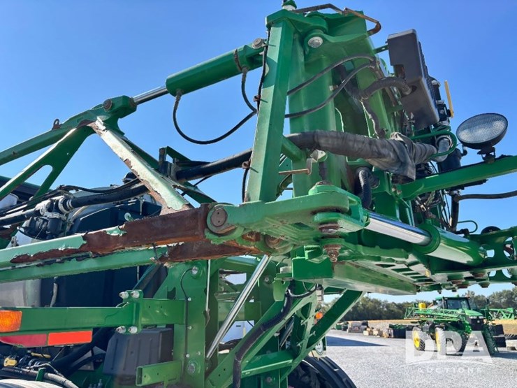 2014-john-deere-r4038-image-102