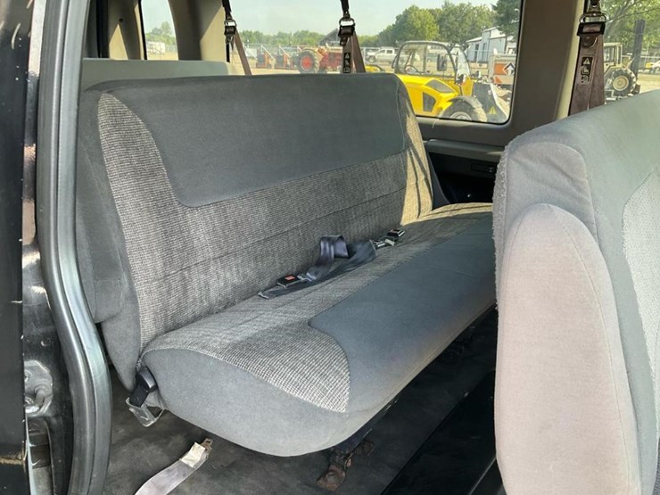 2000-ford-e350-image-75
