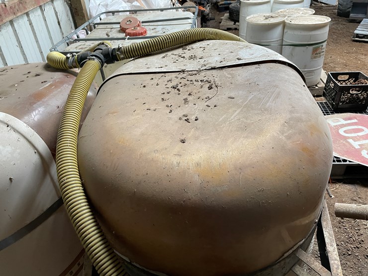 #7166-•-(2)-liquid-saddle-tanks-image-5