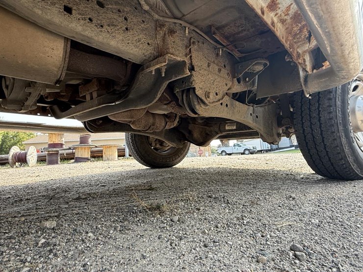 2013-ford-f350-image-43