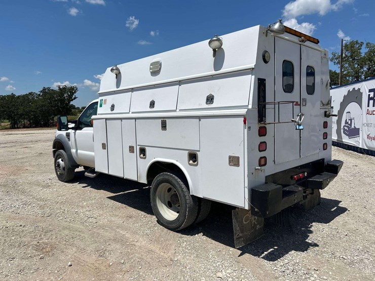 2008-ford-f550-image-2
