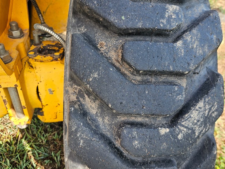 2001-jcb-520-image-53