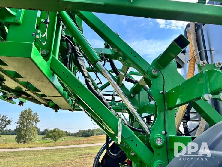 2019-john-deere-r4045-image-68