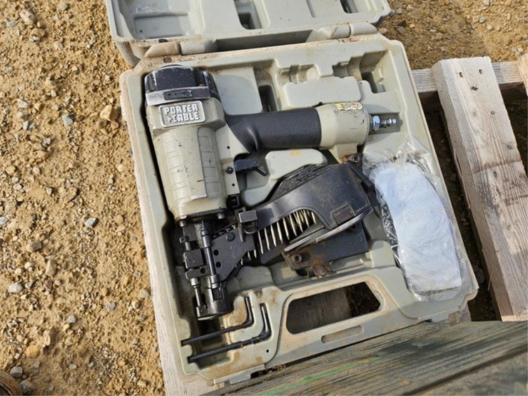 john-deere-12-image-2