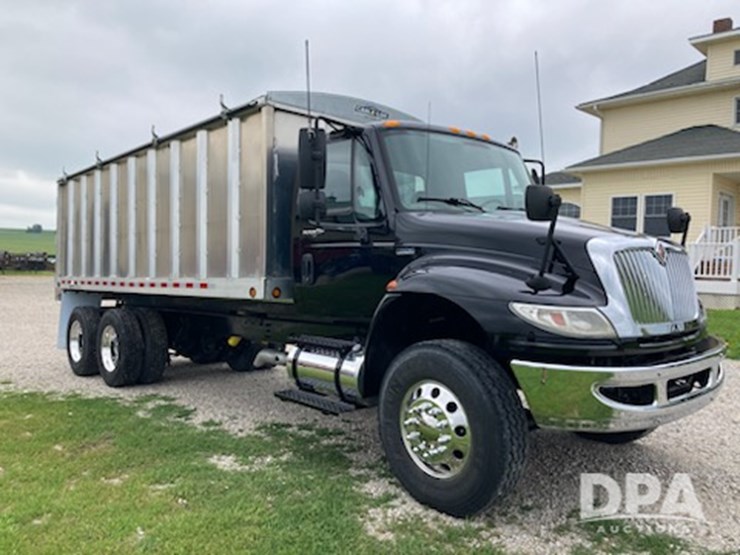 2010-international-durastar-4400-image-5