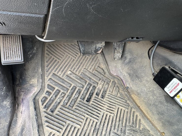 2017-ram-5500-slt-image-57