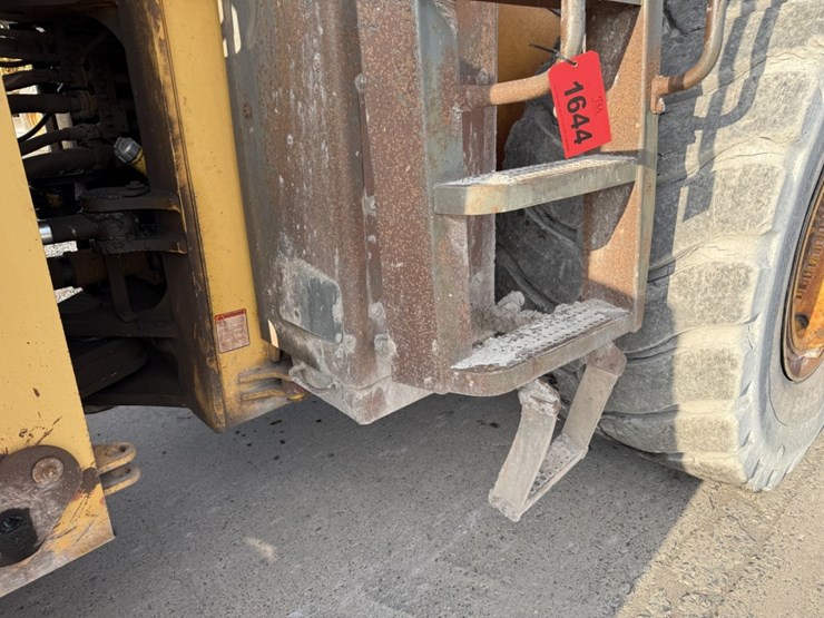 komatsu-wa600-image-24