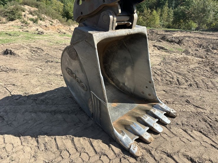 2001-caterpillar-m320-image-17
