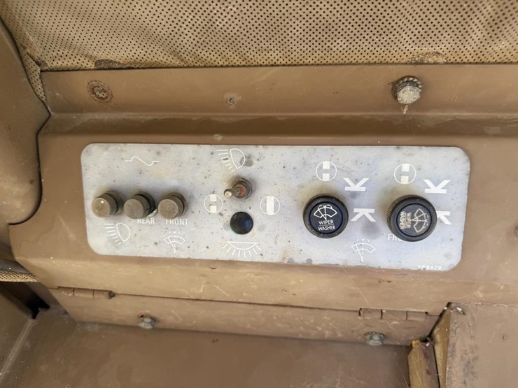 caterpillar-953-image-46