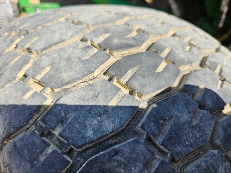 john-deere-7500-image-35