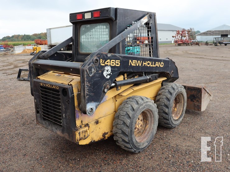 new-holland-l465-image-5