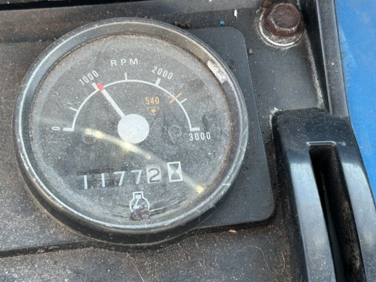 ford-1220-image-54