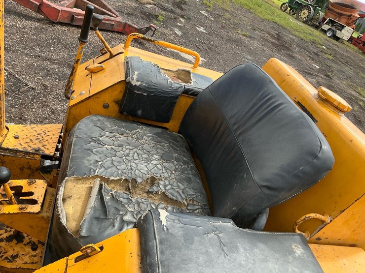 1970-john-deere-350-image-38