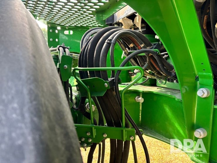 2019-john-deere-r4045-image-48