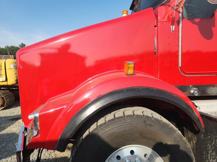 2002-kenworth-t800-image-18
