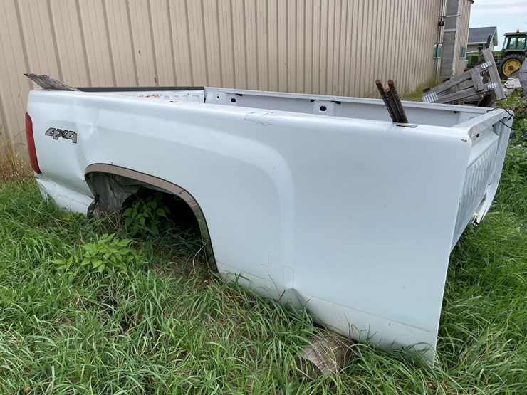 #7127-•-8'-chevy-truck-box-image-8