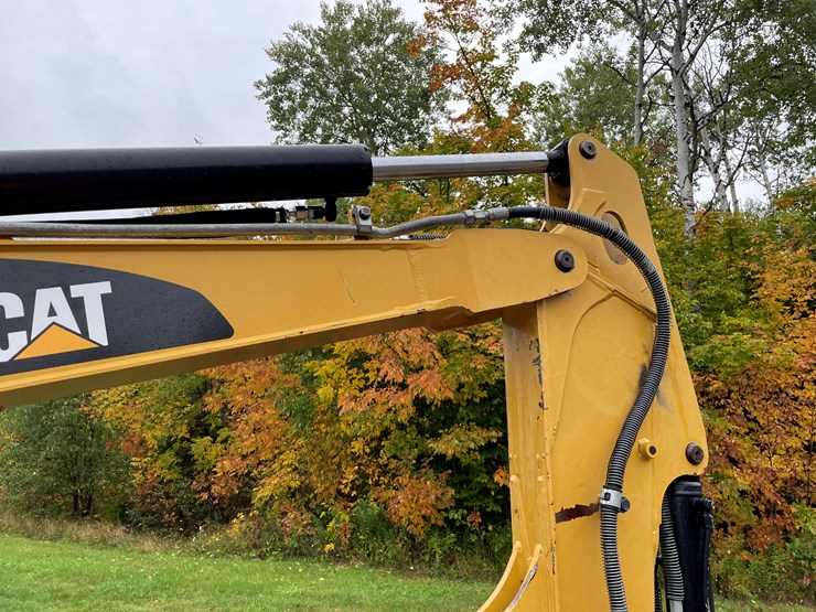 2019-caterpillar-303.5e2-cr-image-44