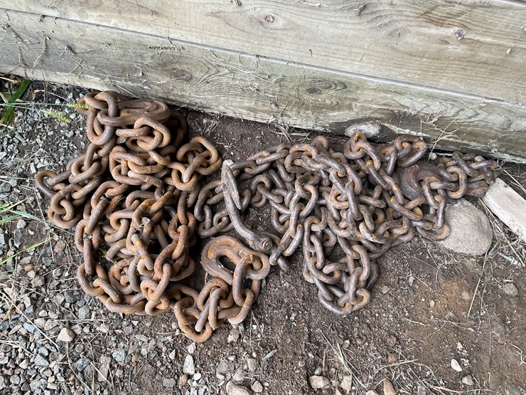 #7137-•-4-chains-and-2-binders-image-4
