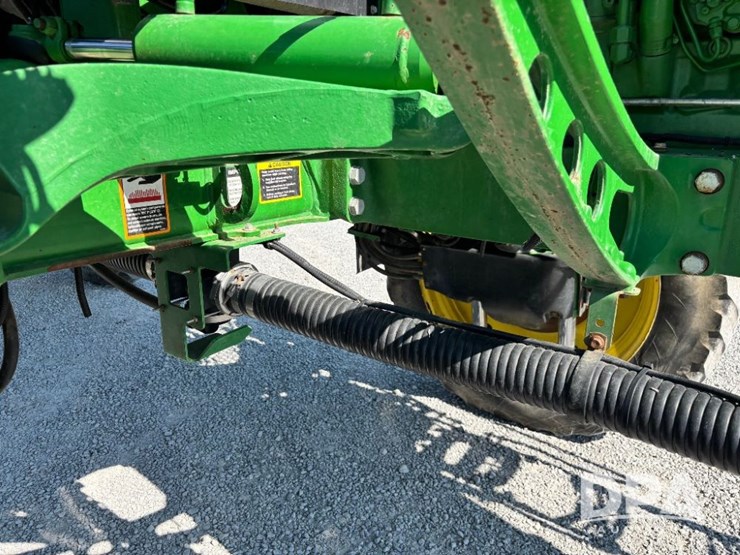 2017-john-deere-r4038-image-89