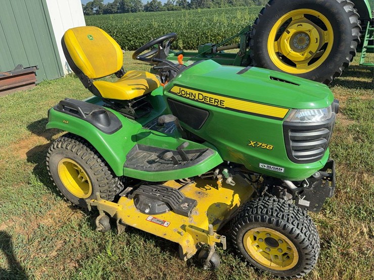 john-deere-x758-image-20