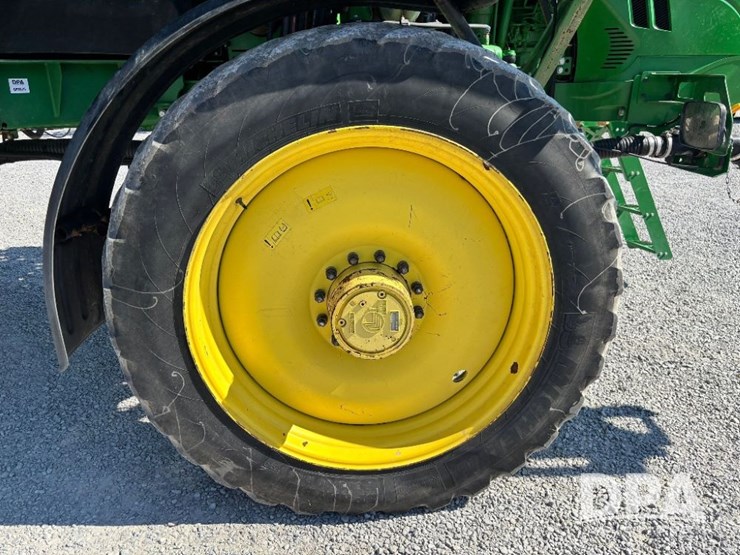2017-john-deere-r4038-image-91