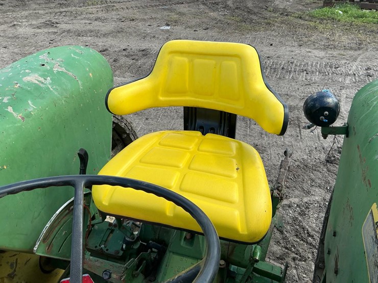 john-deere-2940-image-35