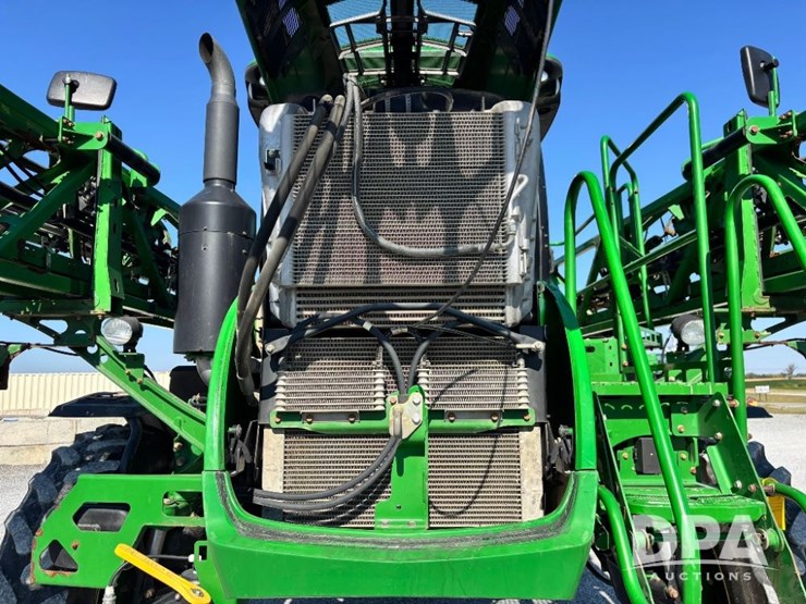 2014-john-deere-r4038-image-35