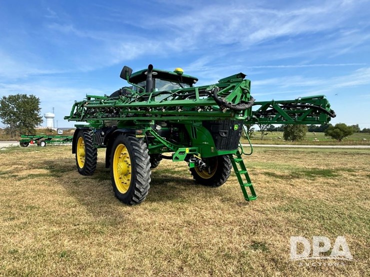 2019-john-deere-r4045-image-5