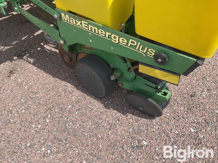 2001-john-deere-1770-image-14
